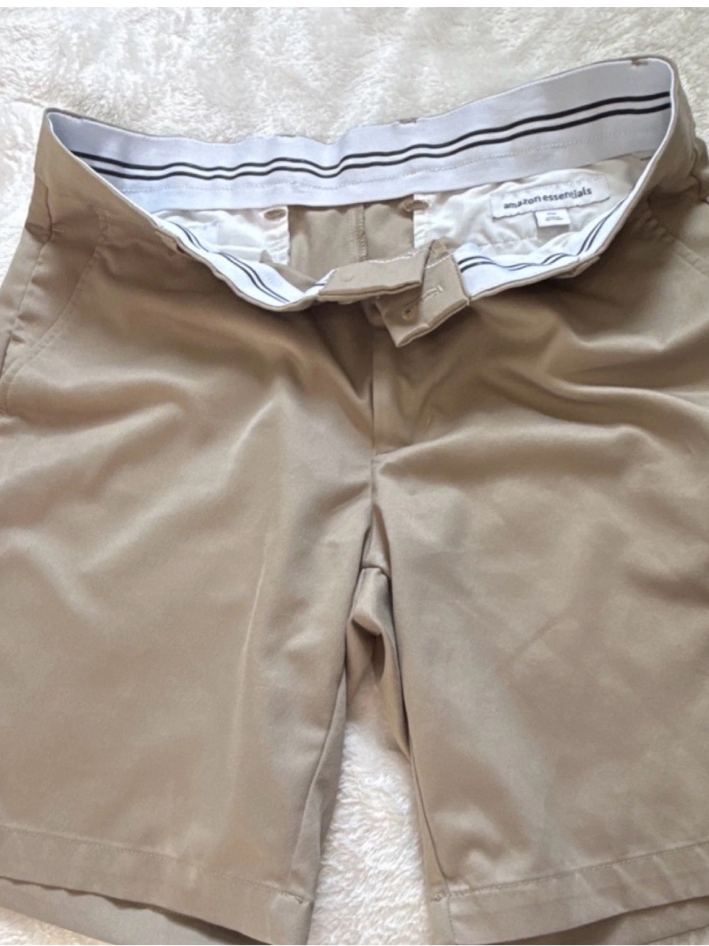 Amazon Essentials Men’s Tan Chino Shorts